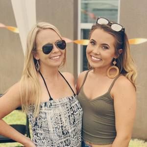 Meet your Posher, Shaina